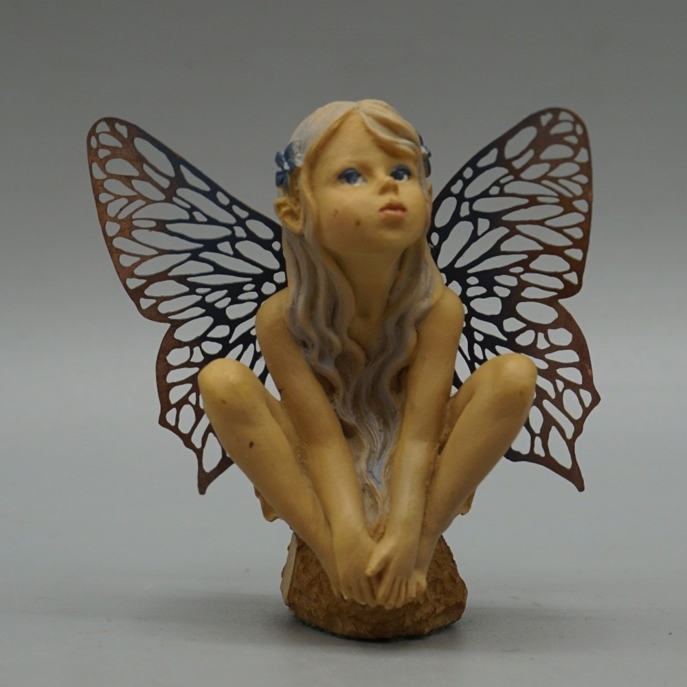 Clarecrafft Faerie Realm Faerie Of The Autumn Mists FY04 Figurine Metal Wings